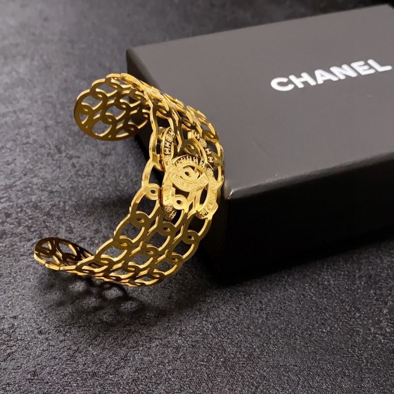 Ch**el bracelets
